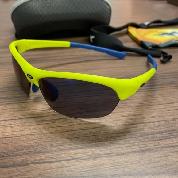 XX2i Optics France2 Sport Sunglasses - Neon Yellow and Blue - Blue Lens - EUC - Picture 1 of 10